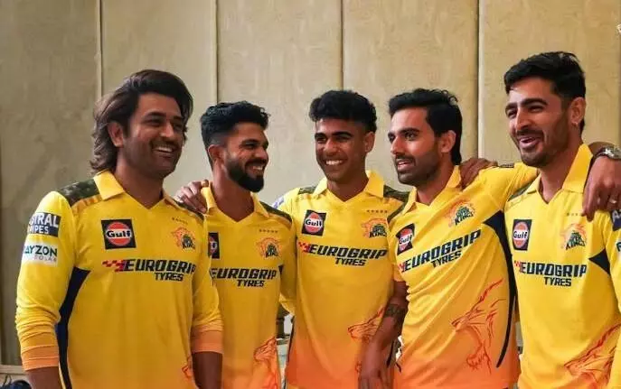 CSK కెప్టెన్ గా తప్పుకున్న ధోనీ